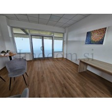 Poslovni prostor, deljen v dve pisarni, Maribor TABOR, 32 m2, ODDAMO Poslovni prostor, deljen v dve pisarni, Maribor TABOR, 32 m2, ODDAMO